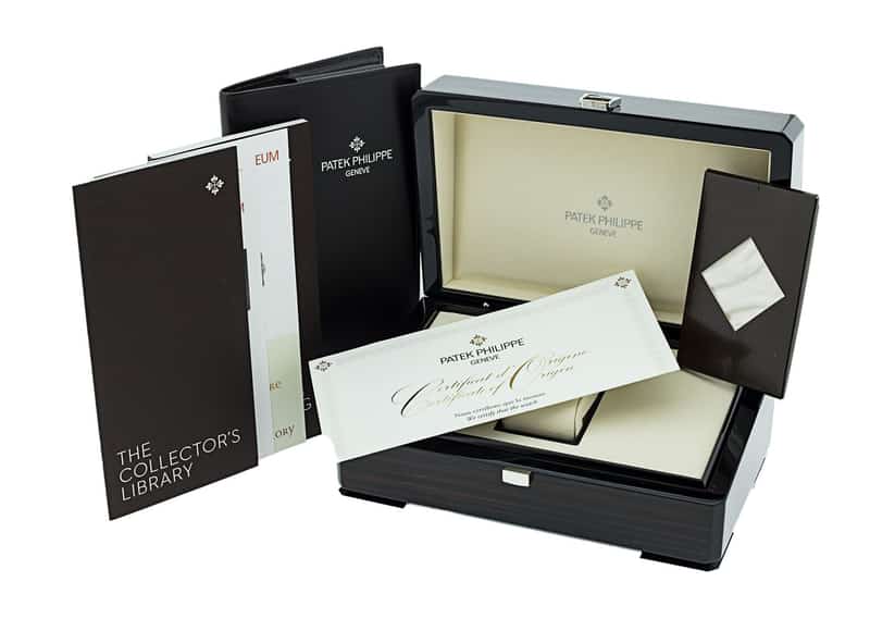 Patek Philippe Calatrava 5227R-001